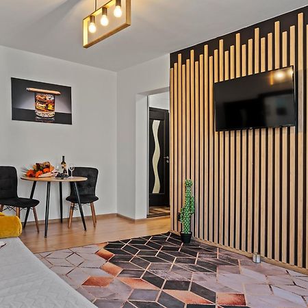 Apartament De Lux Drumul Taberei Bucareste Exterior foto