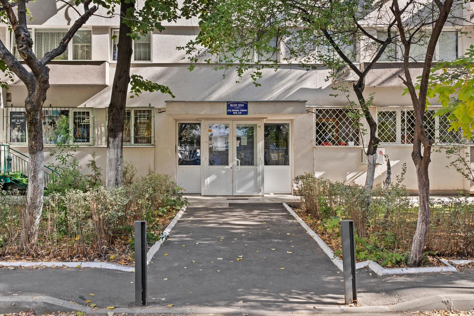 Apartament De Lux Drumul Taberei Bucareste Exterior foto